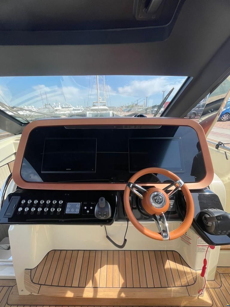 Invictus TT460