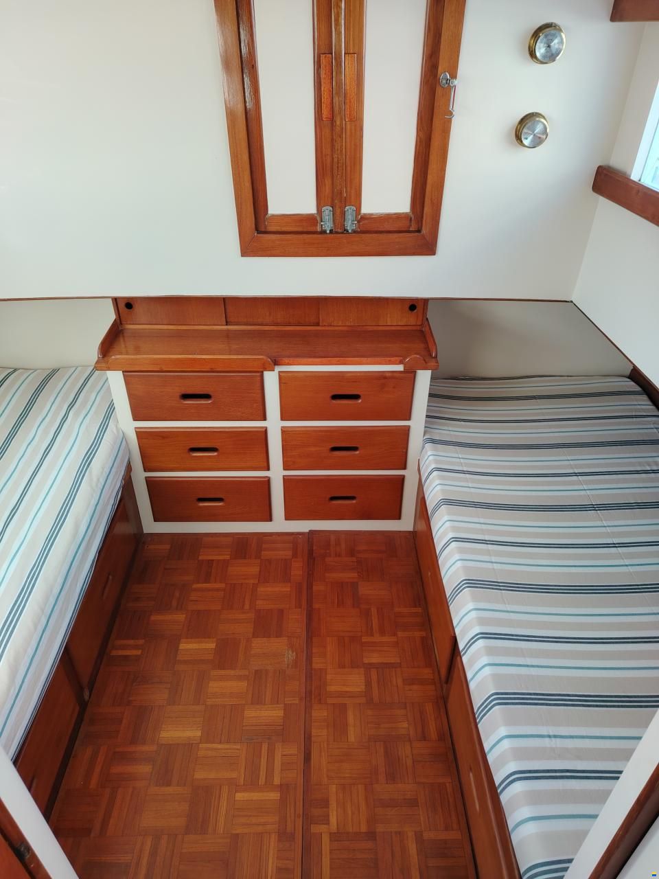 American Marine grand banks 36