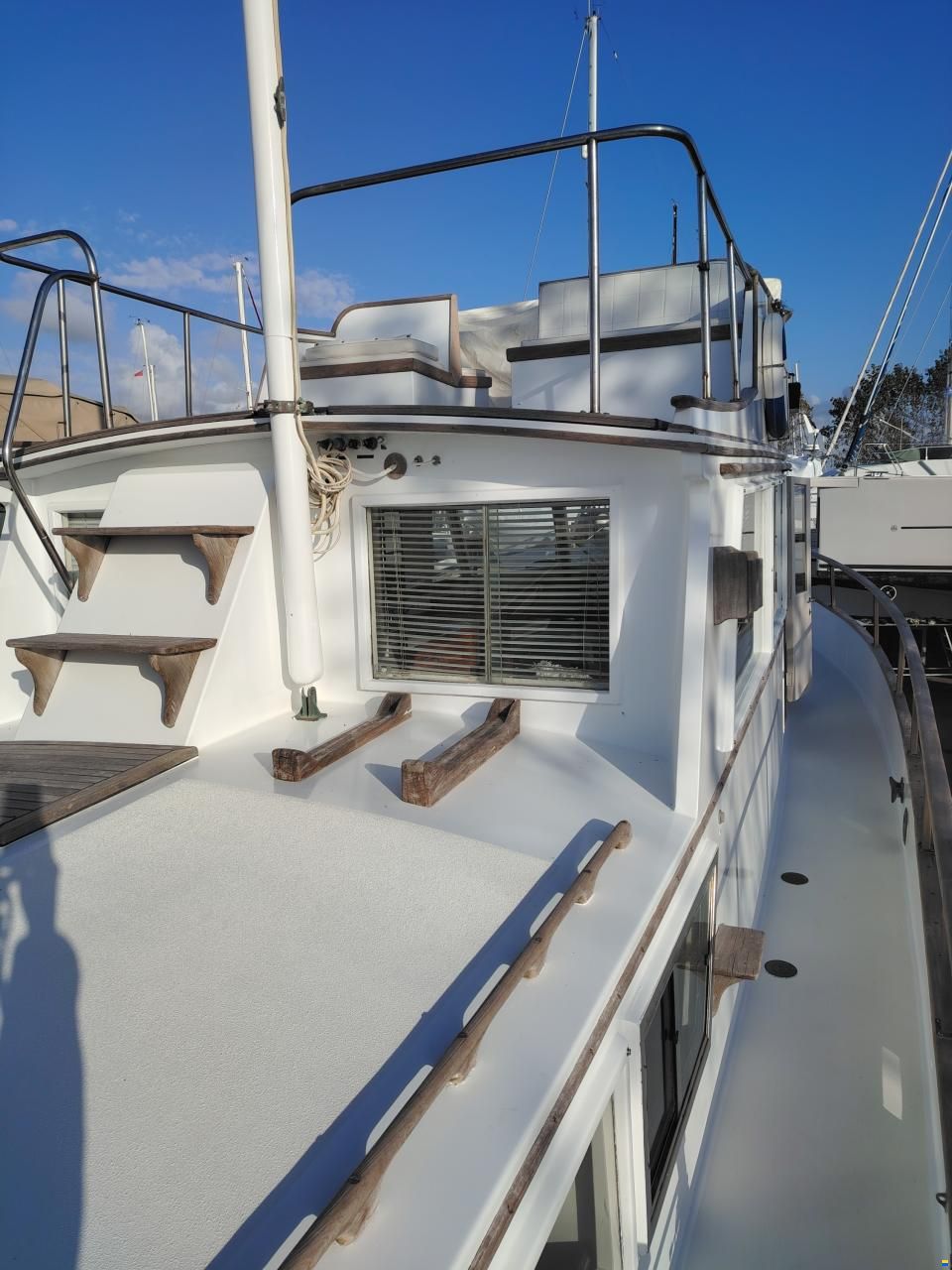 American Marine grand banks 36