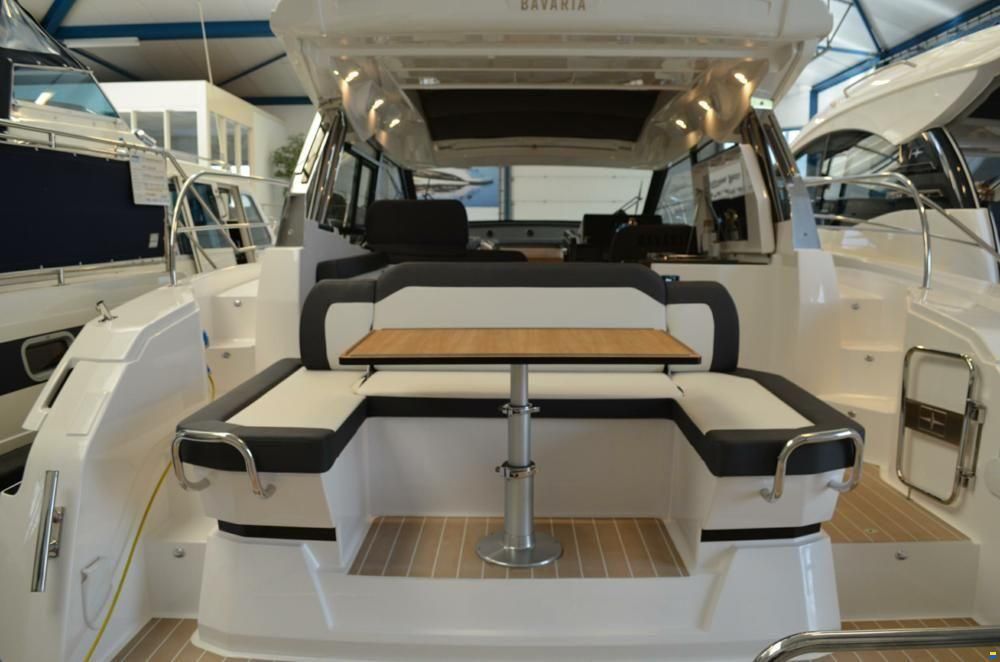 Bavaria SR38HT