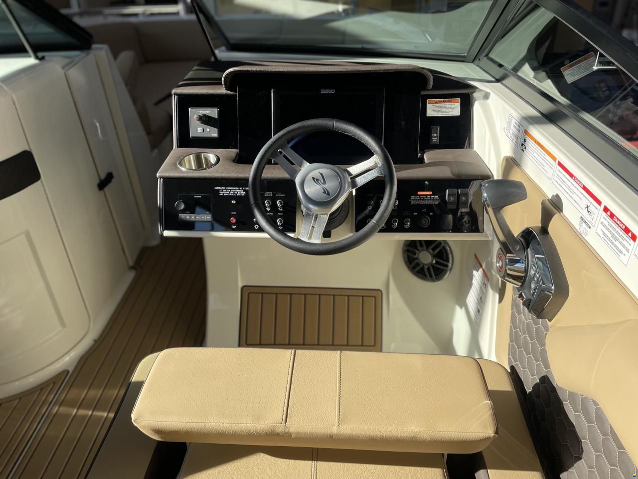 Sea Ray SDX 270