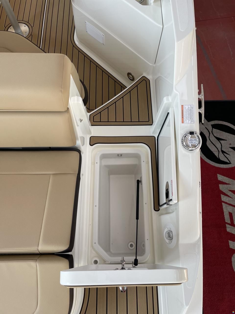Sea Ray SDX 270