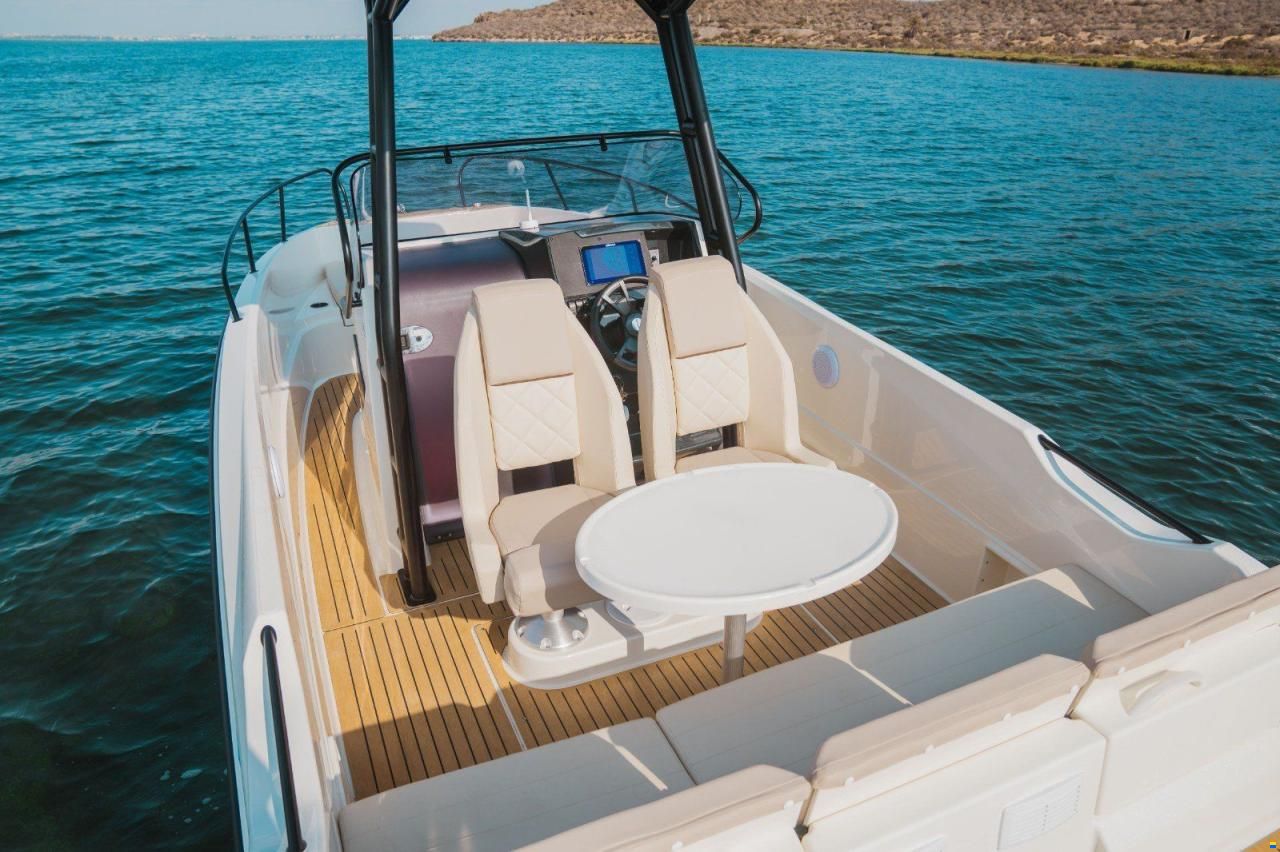 Quicksilver 705 OPEN