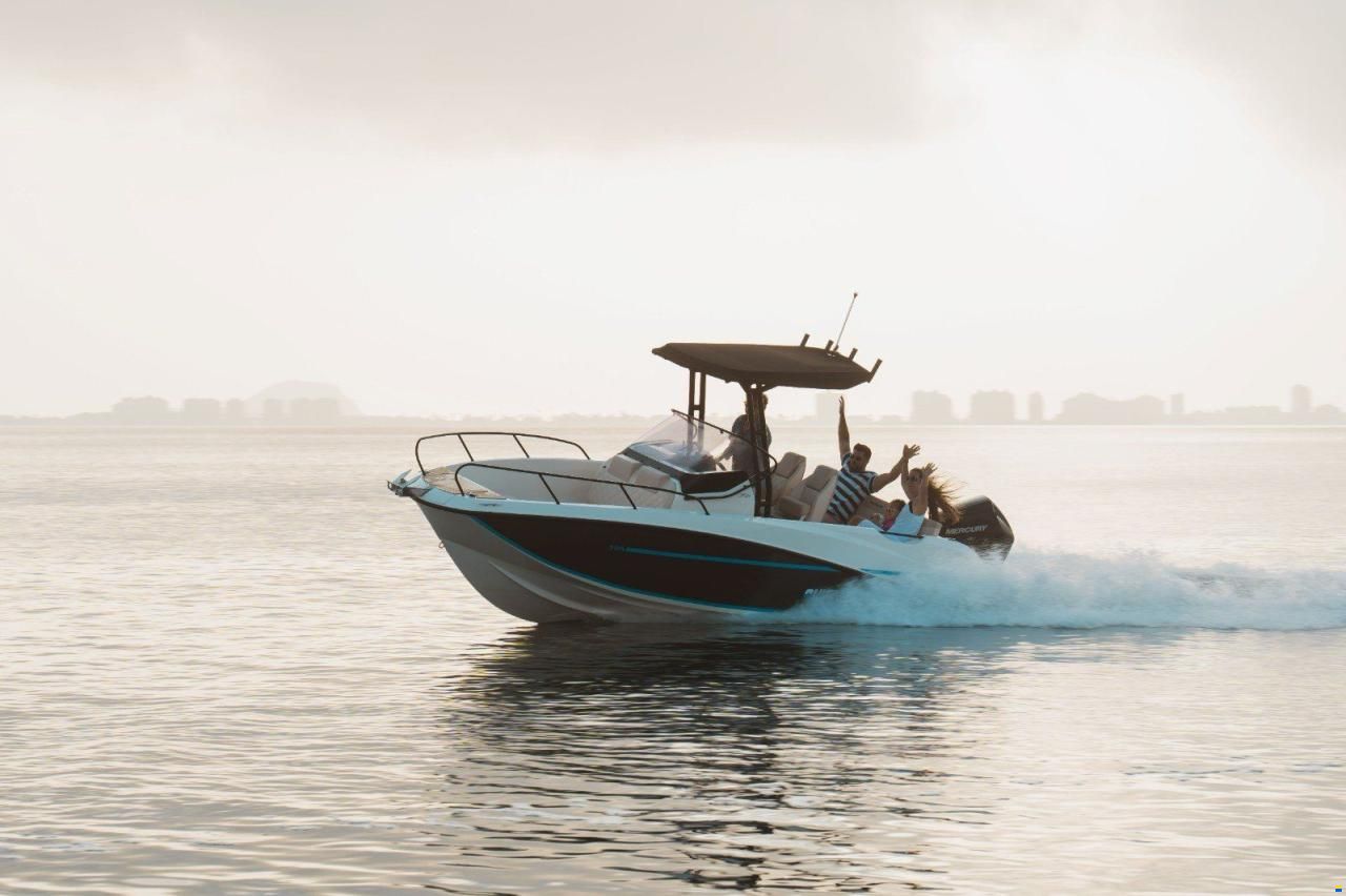 Quicksilver 705 OPEN