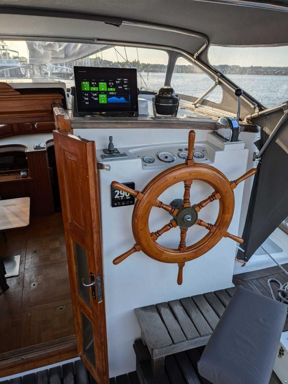 Island Trader 40