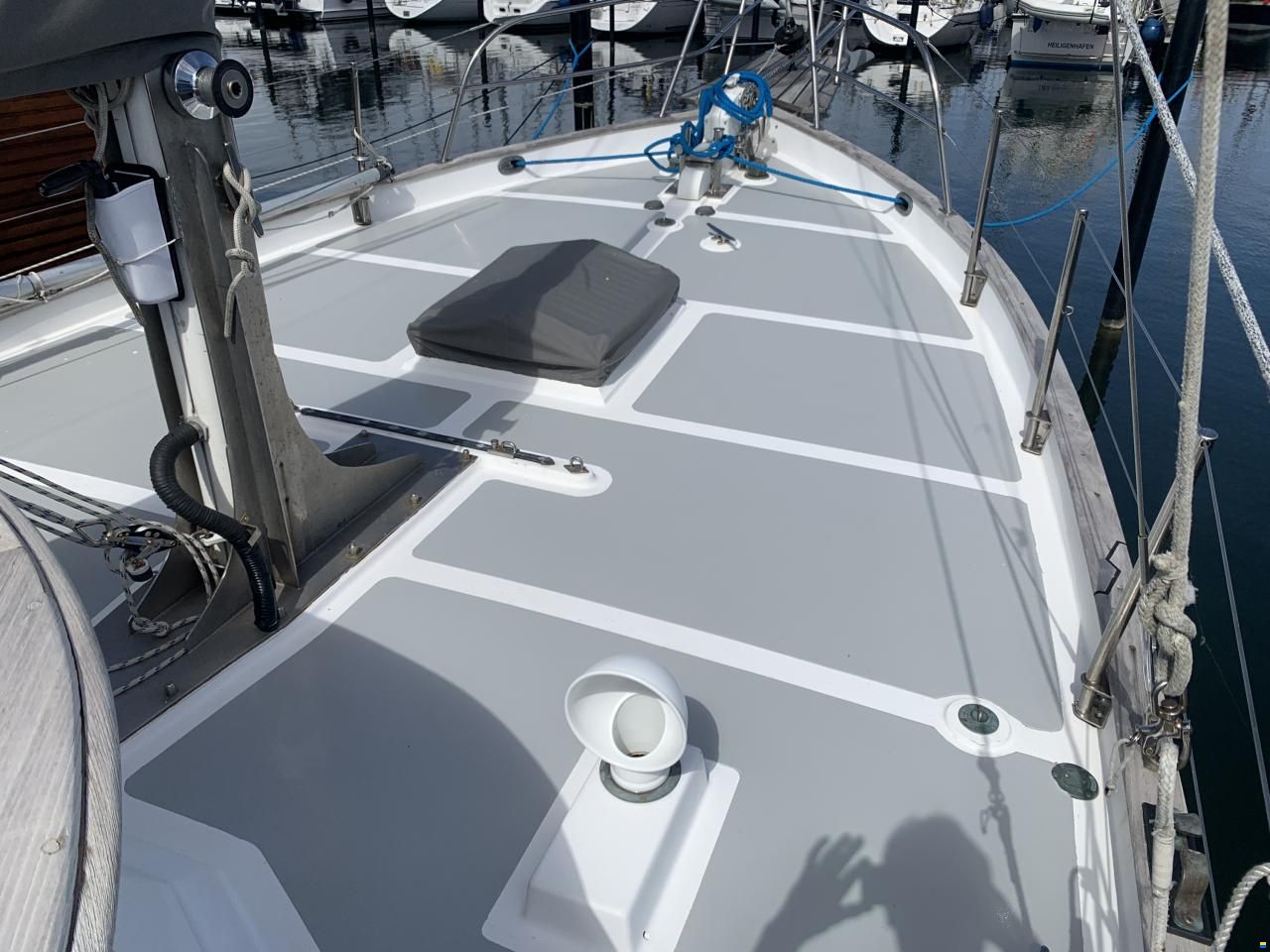 Island Trader 40