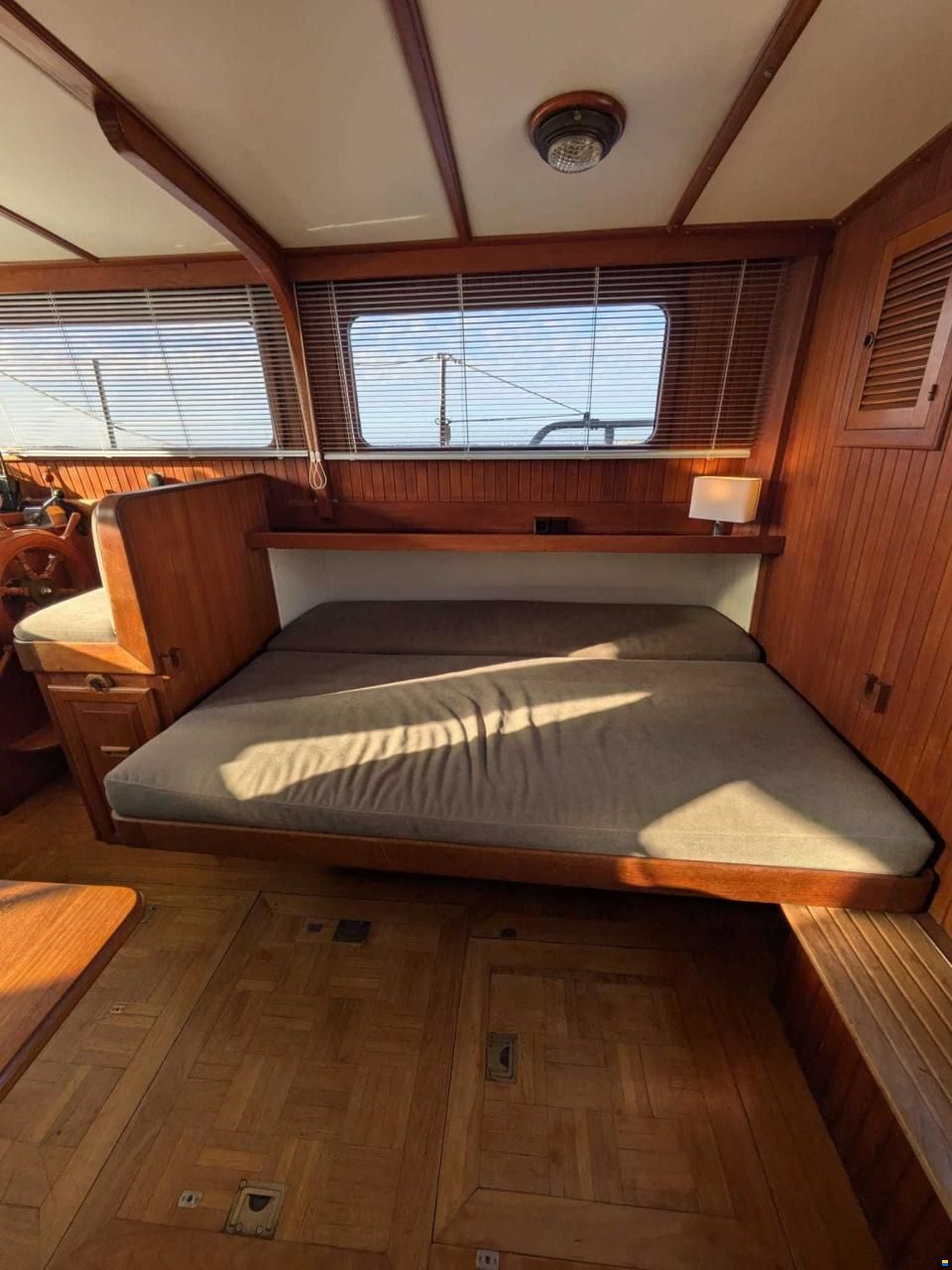 Island Trader 40