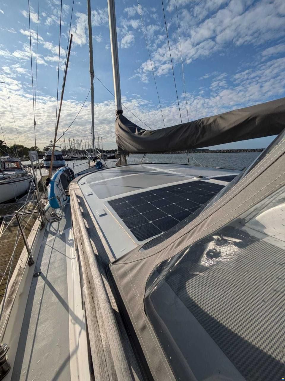 Island Trader 40