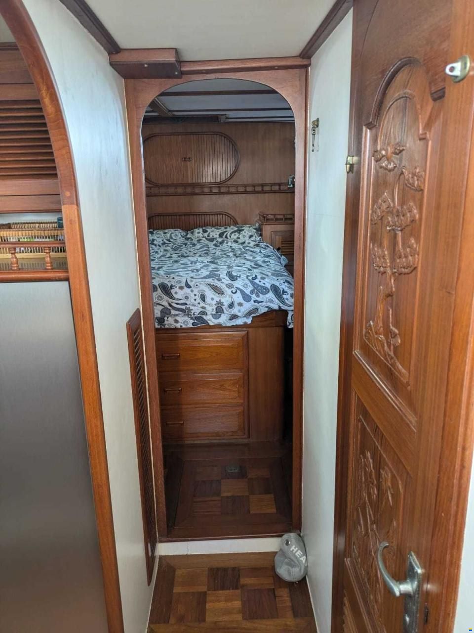 Island Trader 40