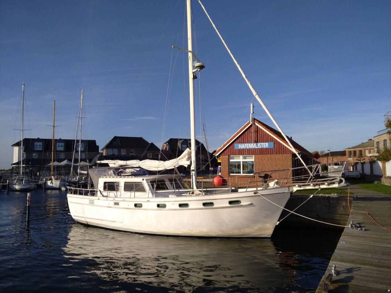 Island Trader 40