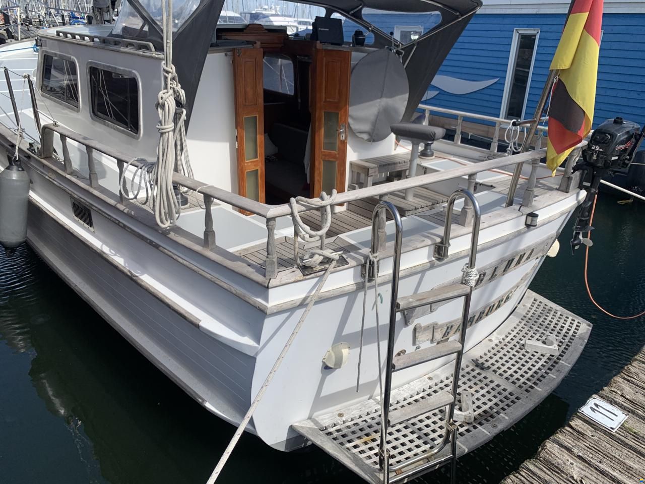 Island Trader 40