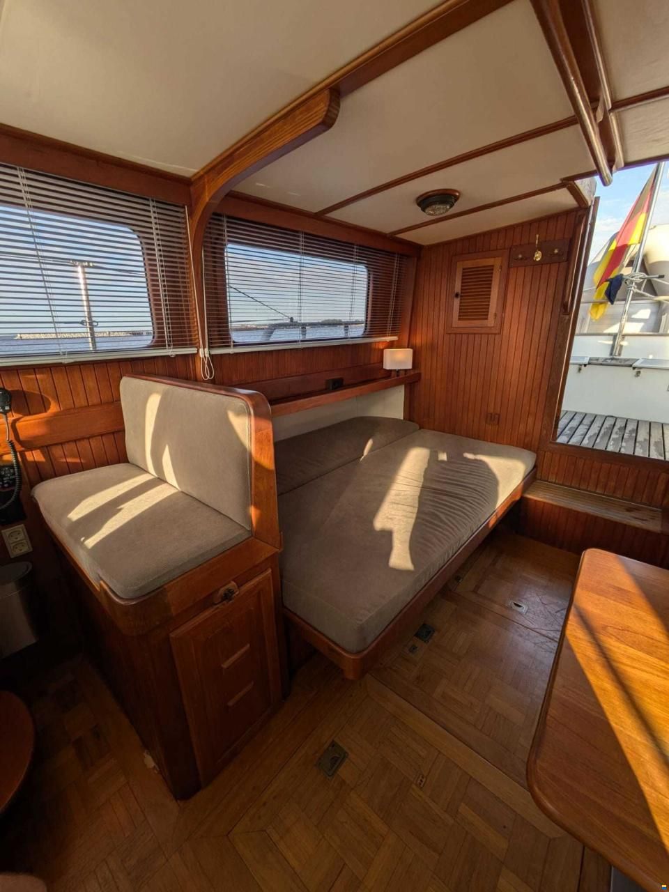 Island Trader 40
