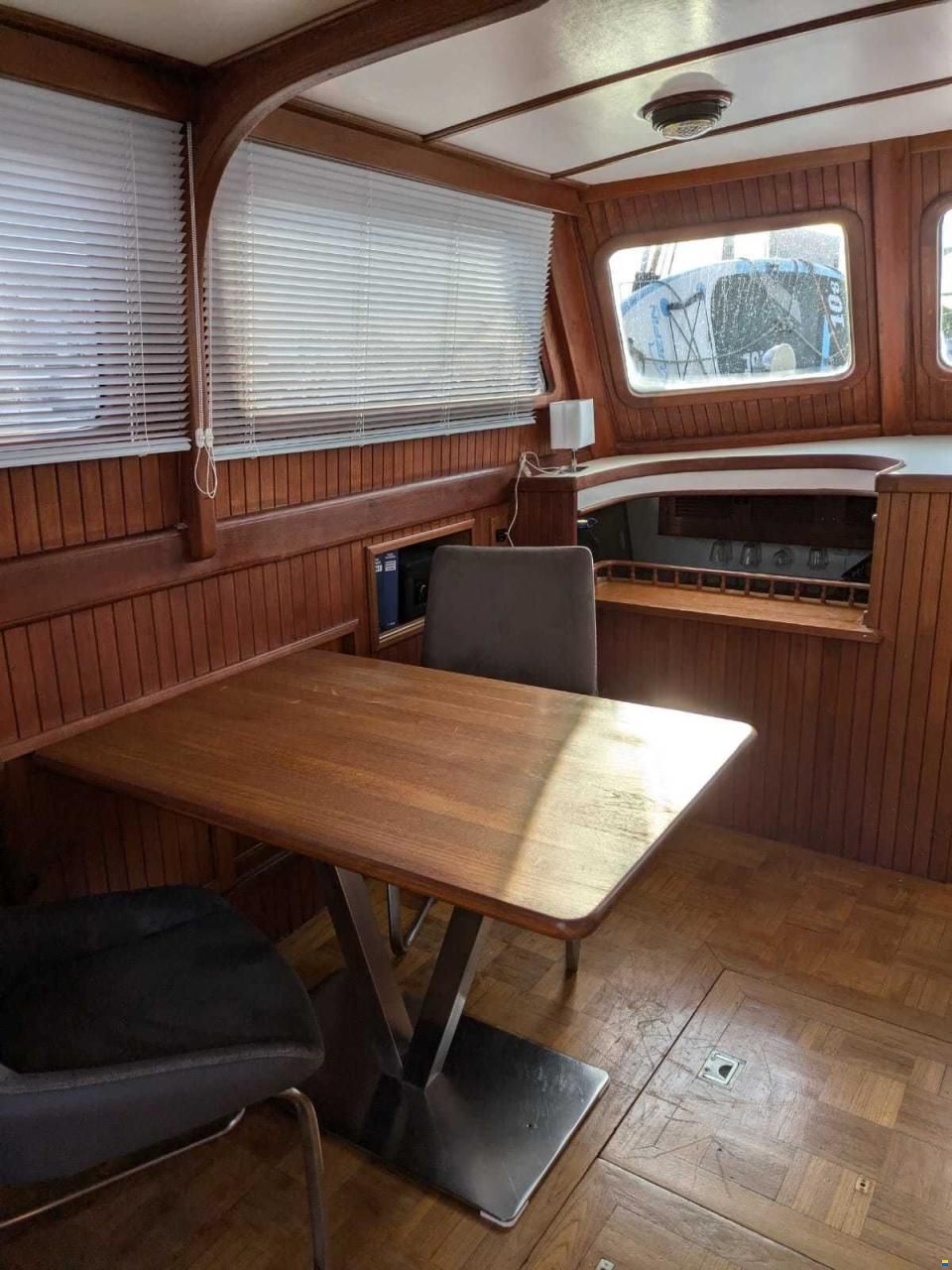 Island Trader 40