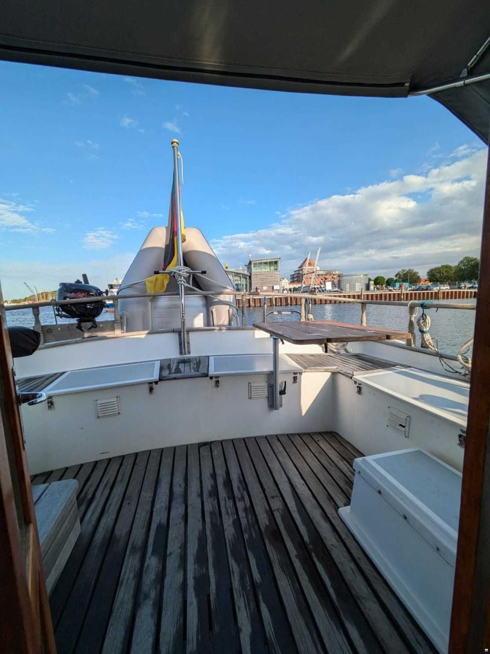 Island Trader 40