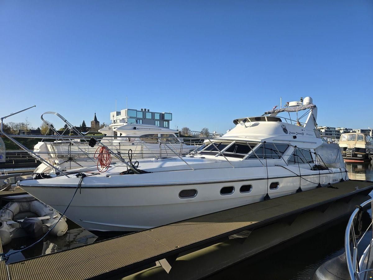 Beaux Bateaux 43