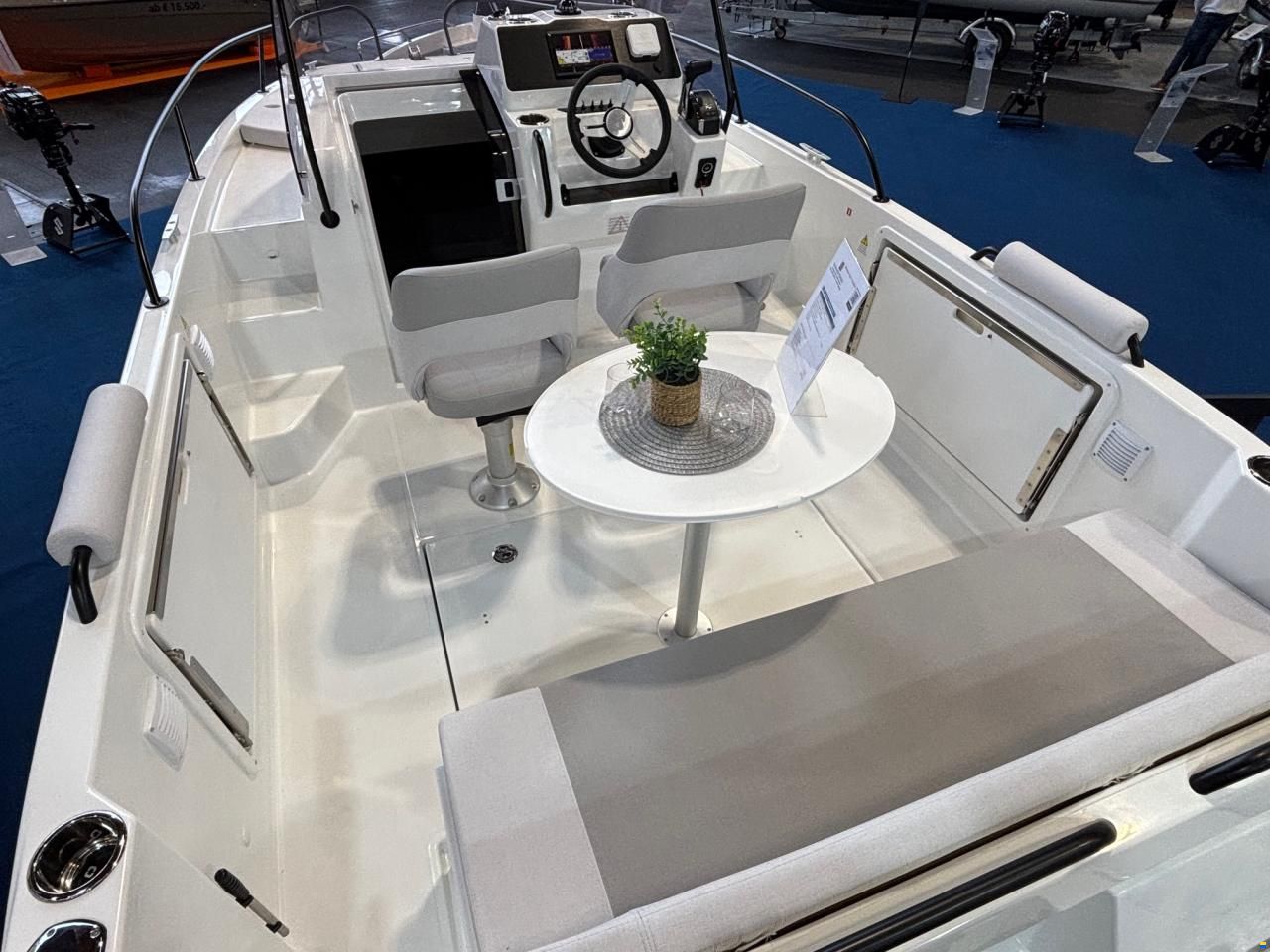 Beneteau Flyer 7 SUNdeck Pilot Edition