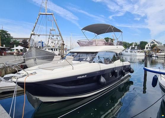 Prestige 420 fly