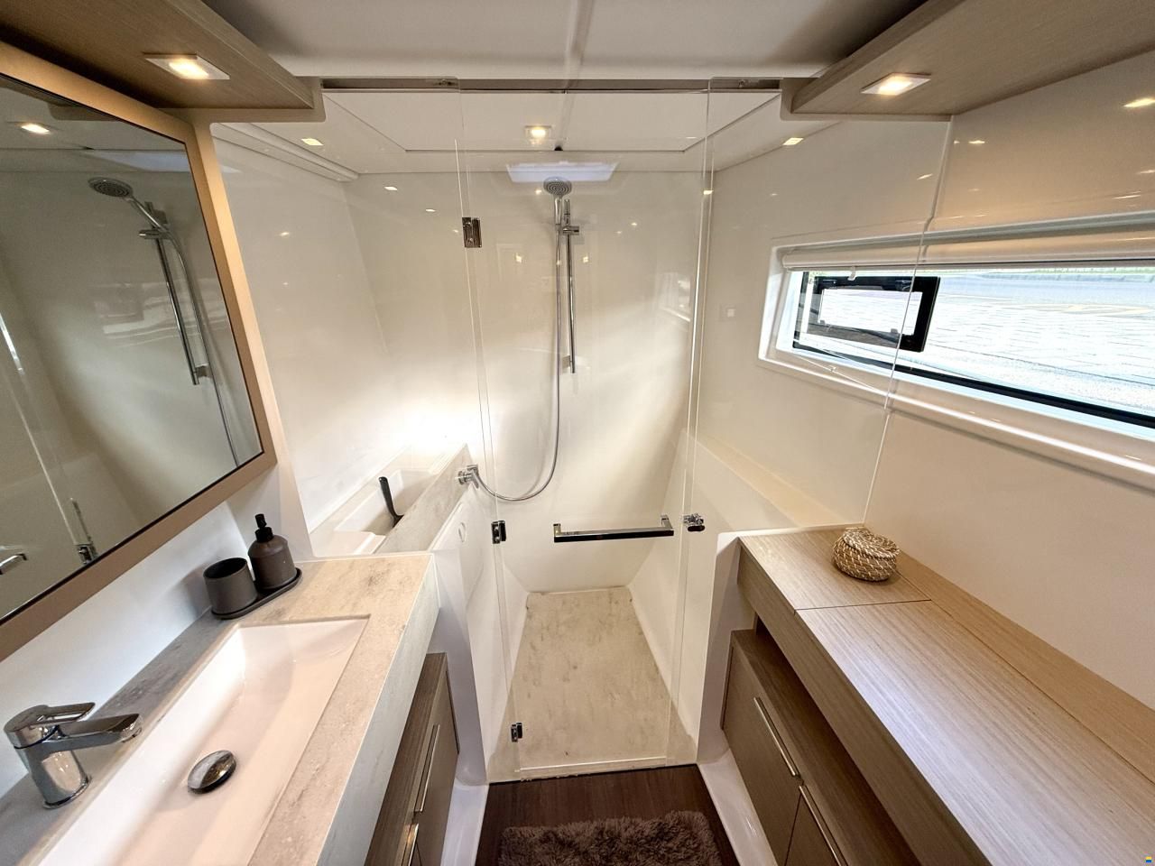 Lagoon 46