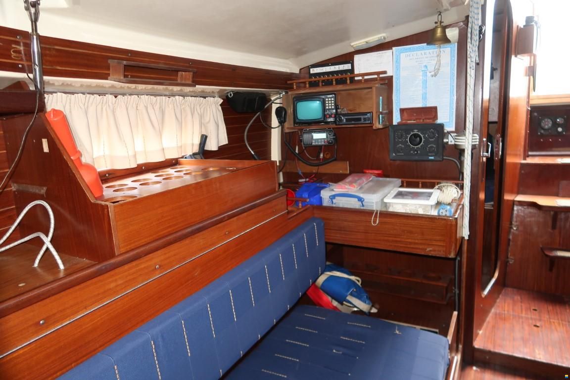 Dufour 35