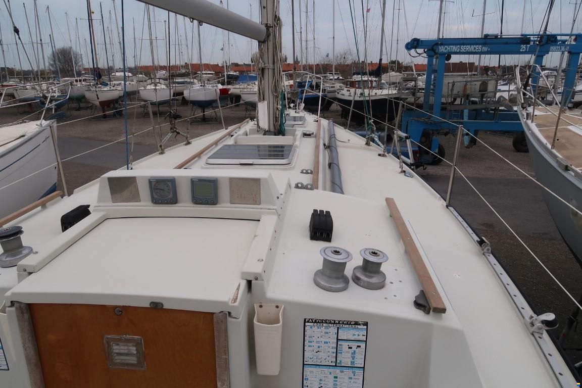 Dufour 35