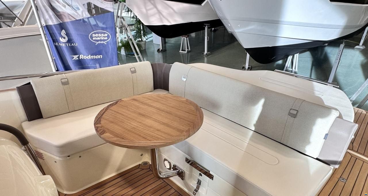 Invictus 280 GT