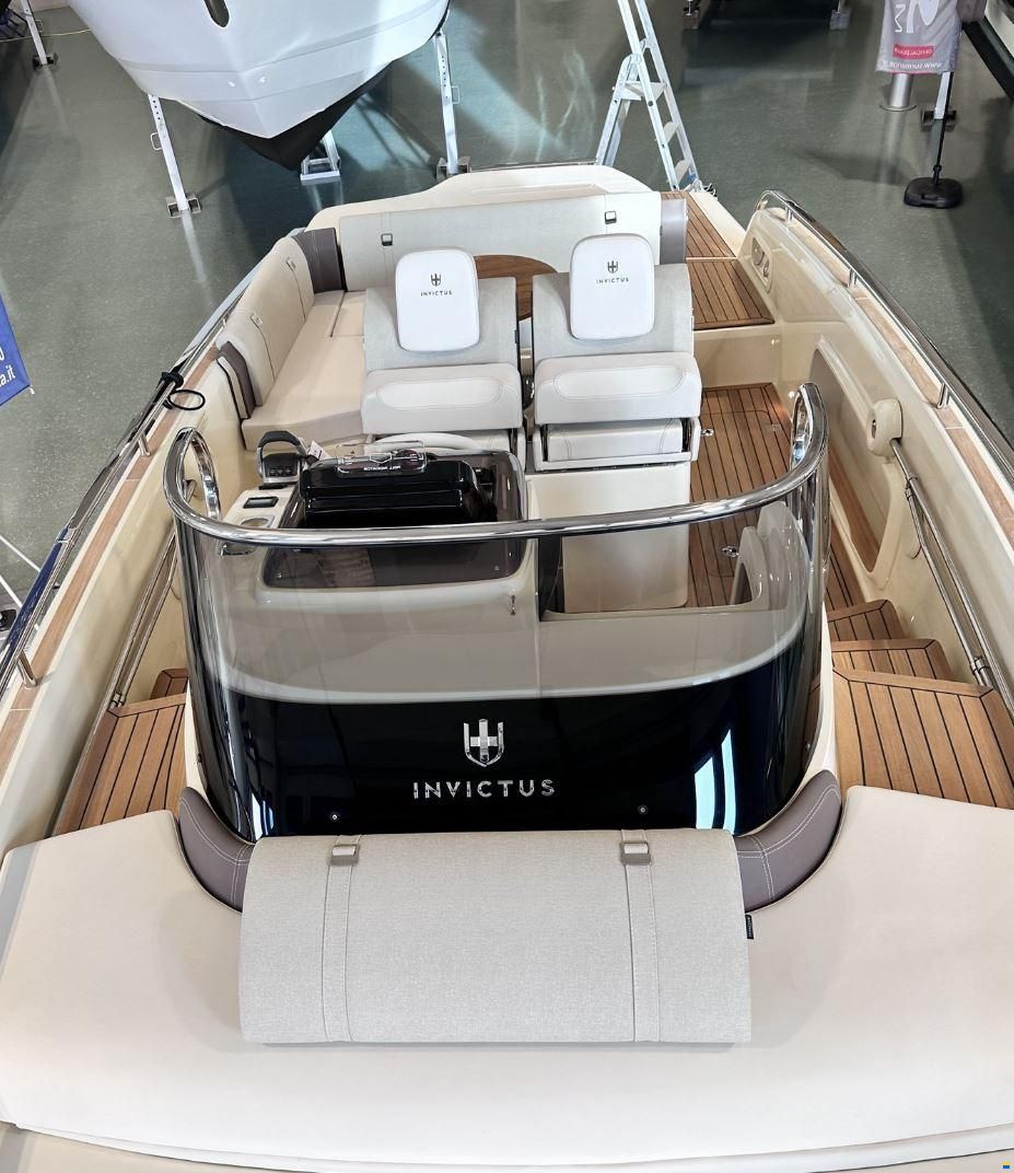 Invictus 280 GT