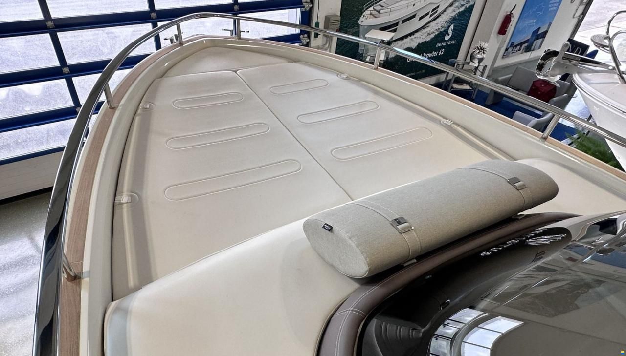 Invictus 280 GT