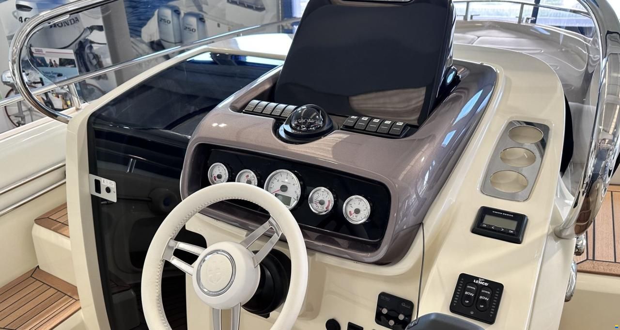 Invictus 280 GT