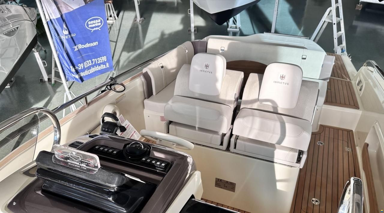 Invictus 280 GT