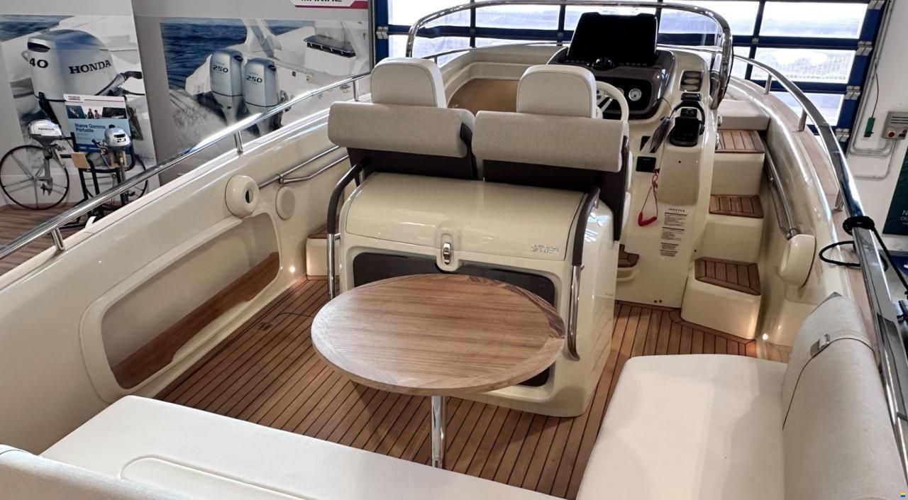 Invictus 280 GT