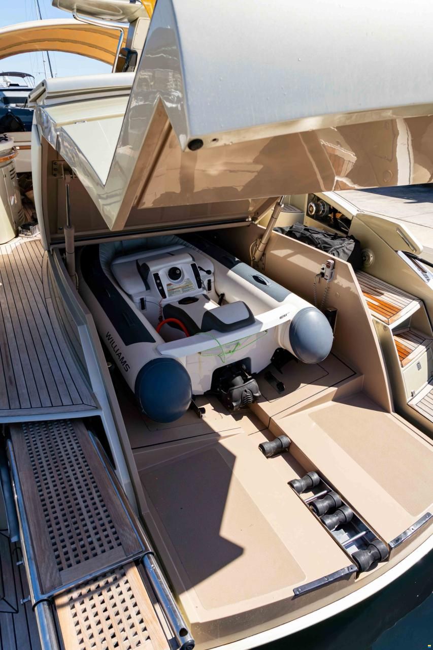 Riva Rivale 52