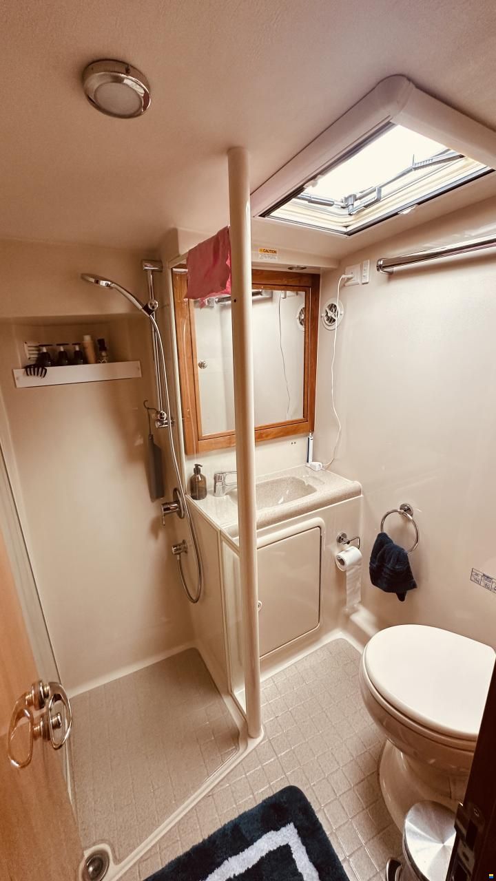 Riviera 48 Fly