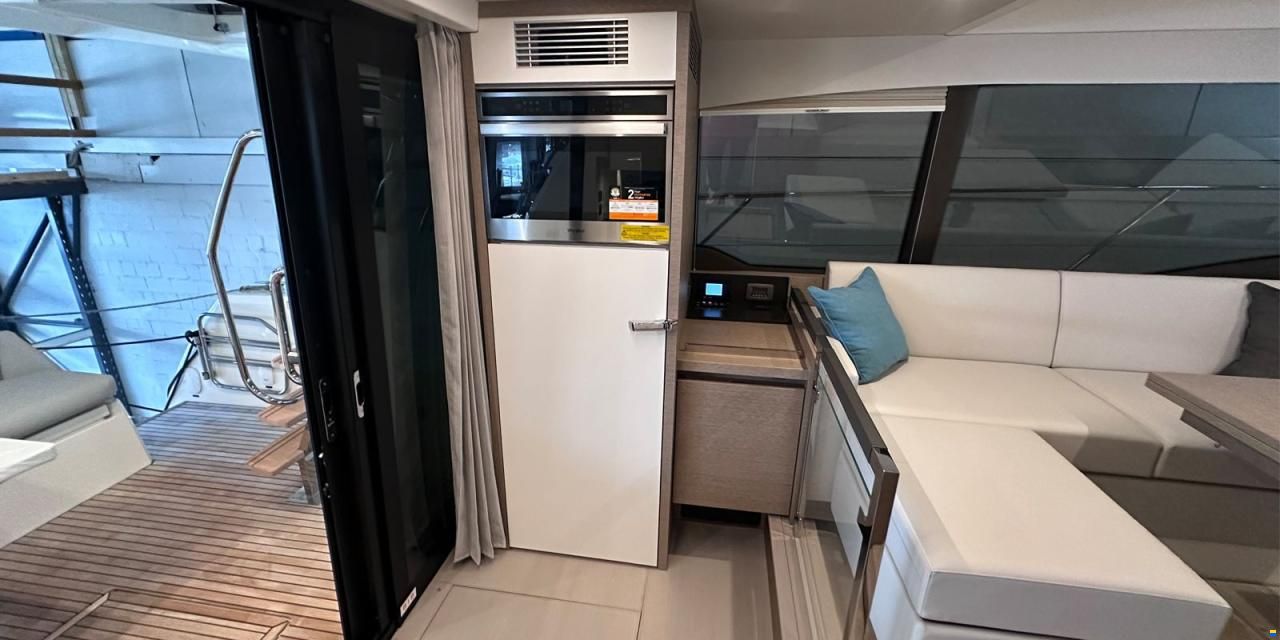 Prestige 460