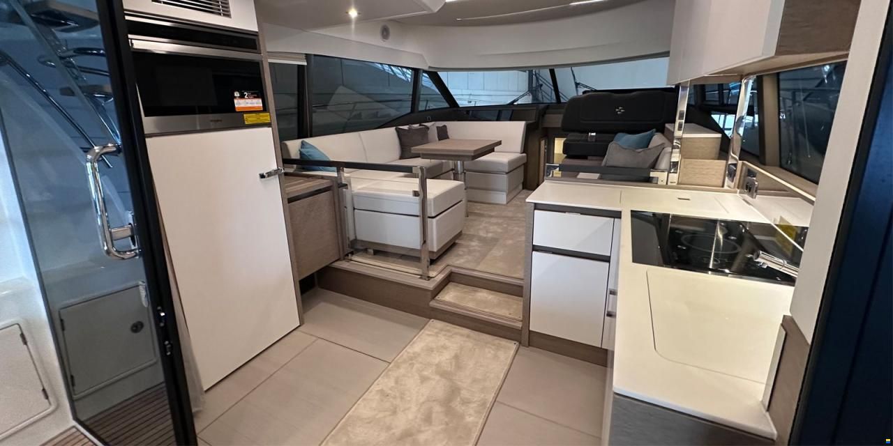 Prestige 460