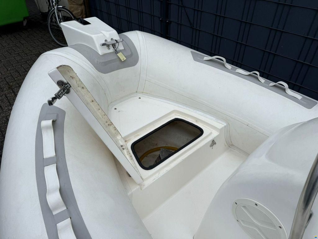 Rib 390
