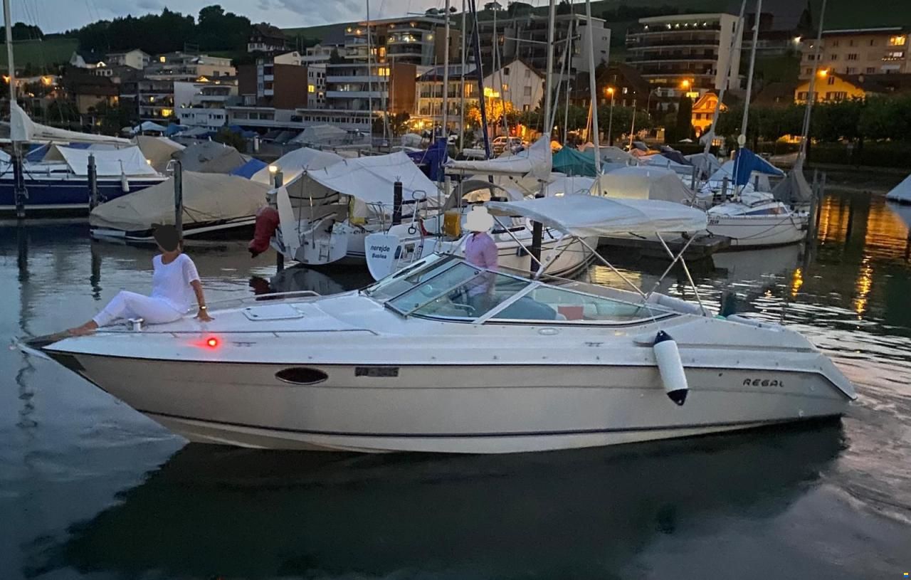 Regal Ventura 8.3 SC Cuddy