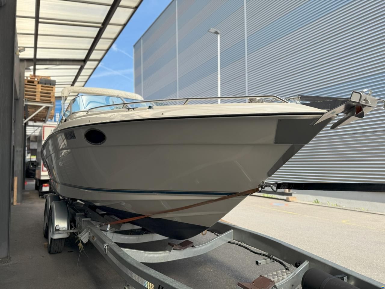 Regal Ventura 8.3 SC Cuddy