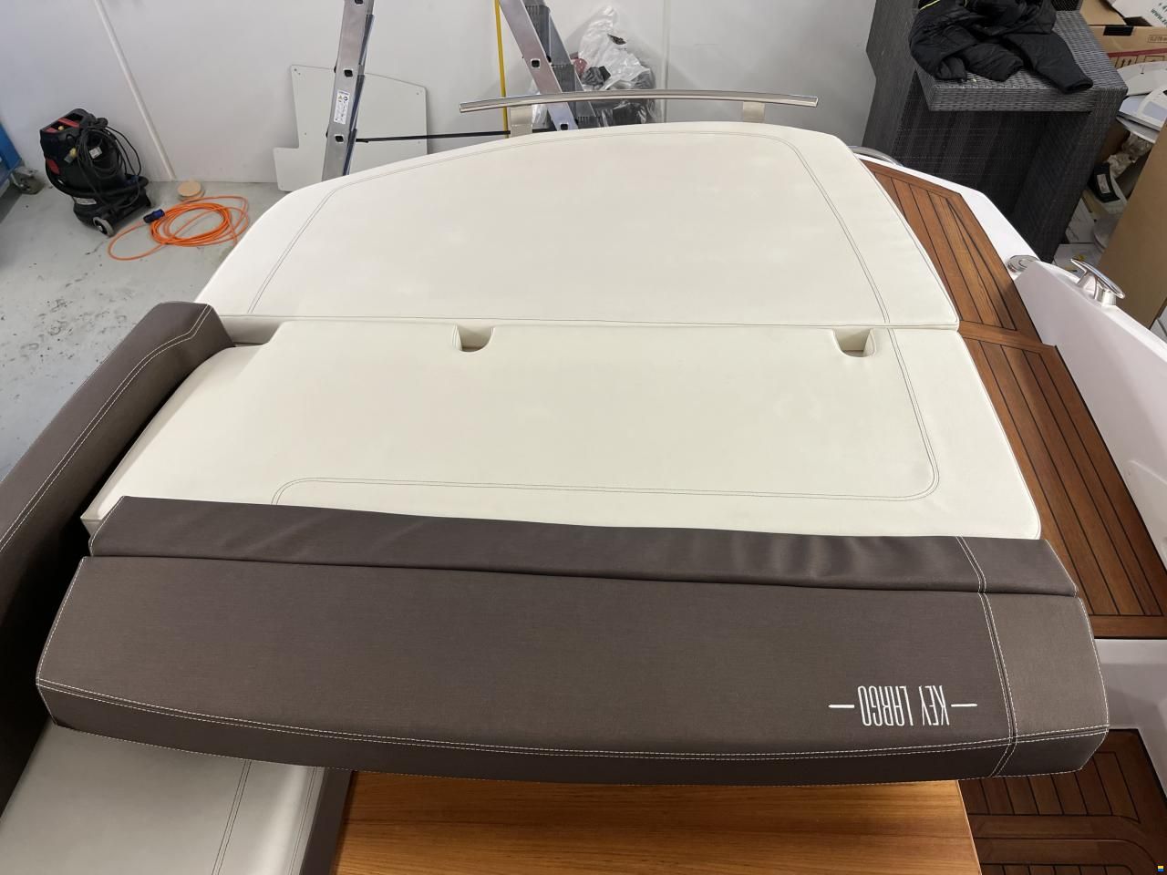 Sessa Key Largo 27 Inboard