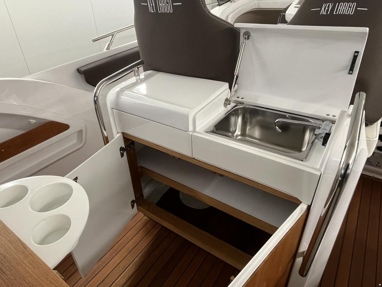 Sessa Key Largo 27 Inboard