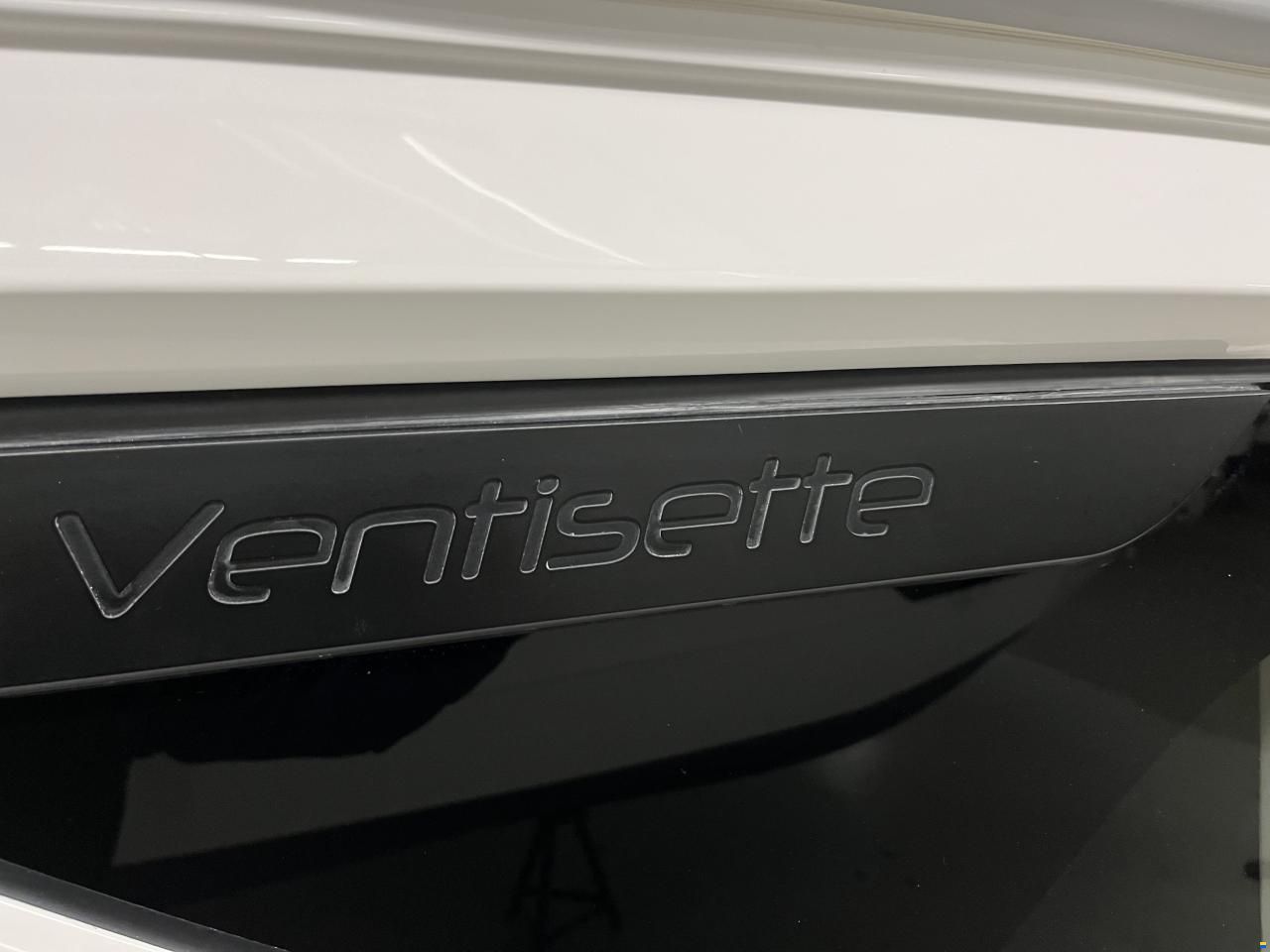 Sessa Key Largo 27 Inboard