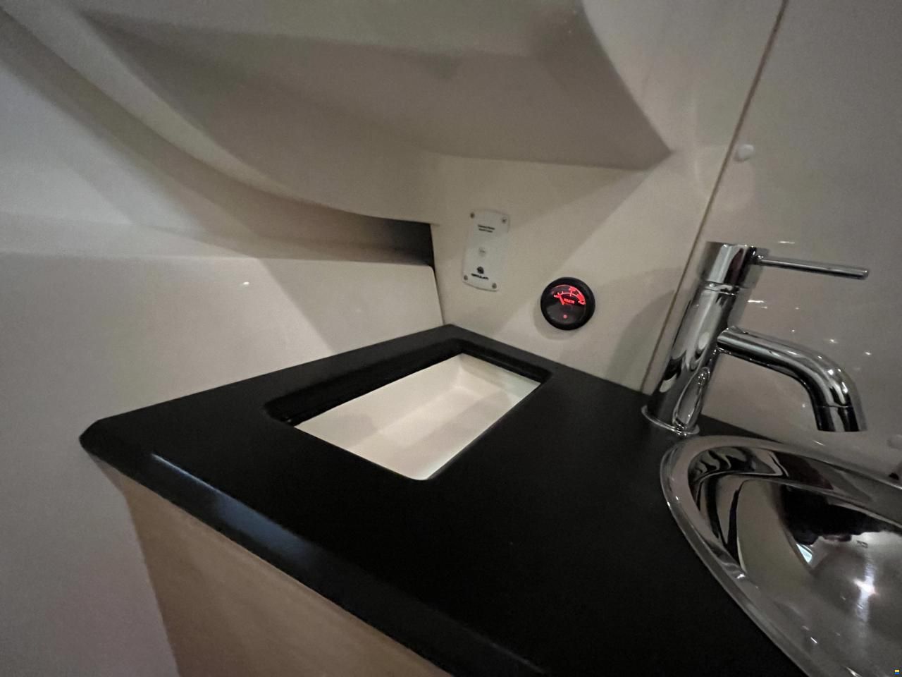 Sessa Key Largo 27 Inboard