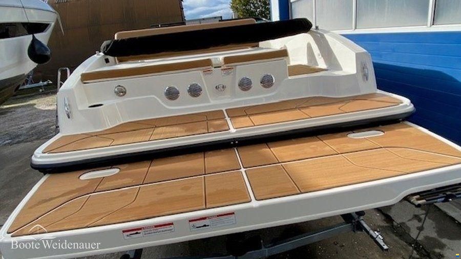 Bayliner DX2050
