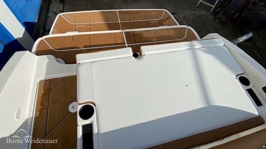 Bayliner DX2050