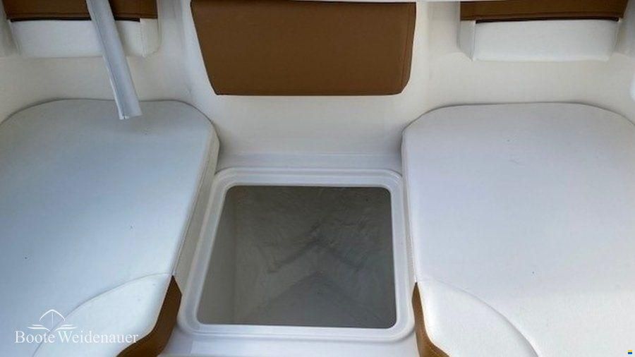 Bayliner DX2050