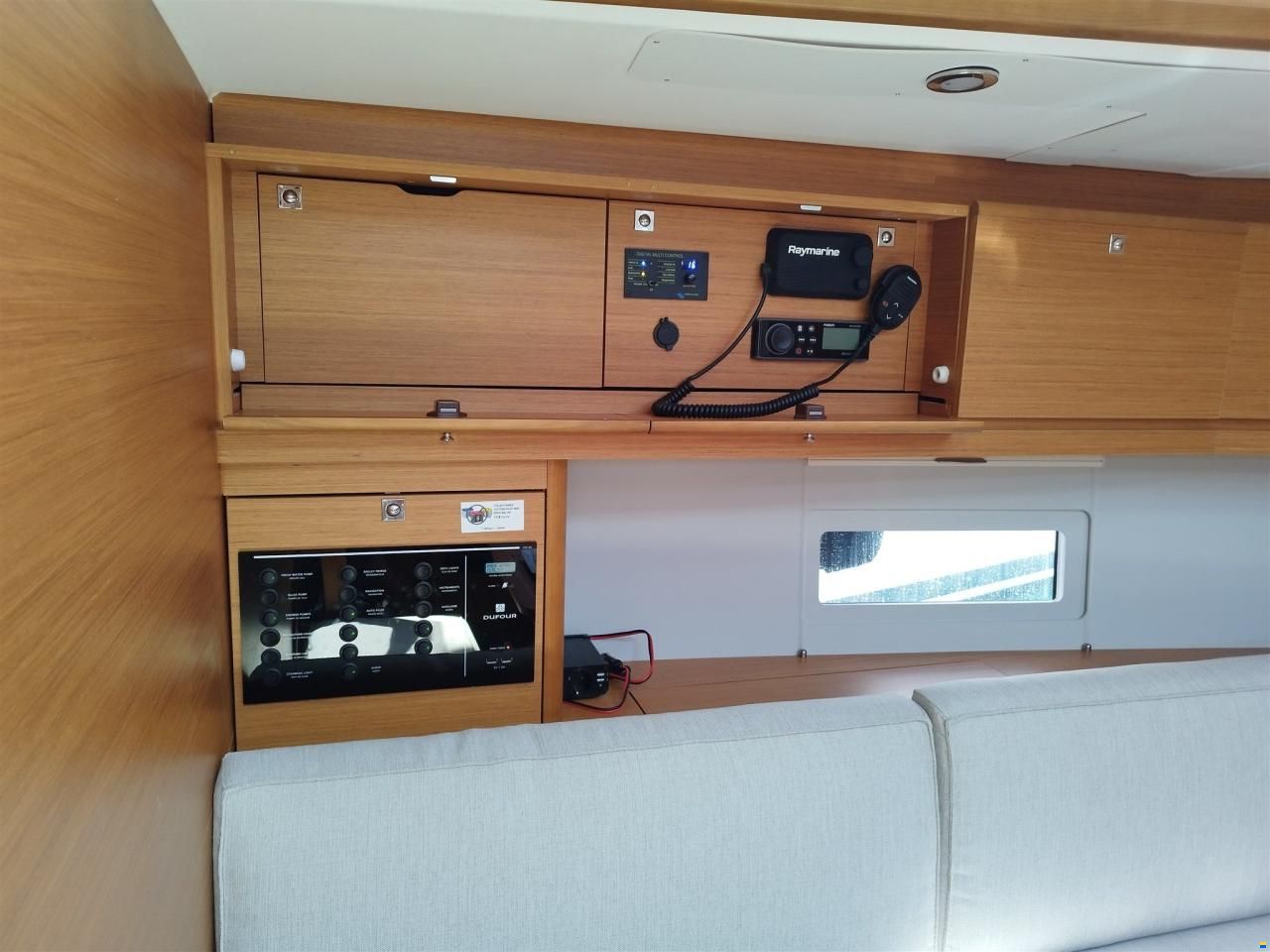Dufour 430