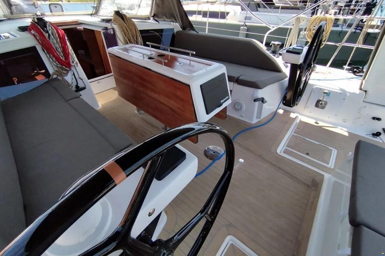 Dufour 430