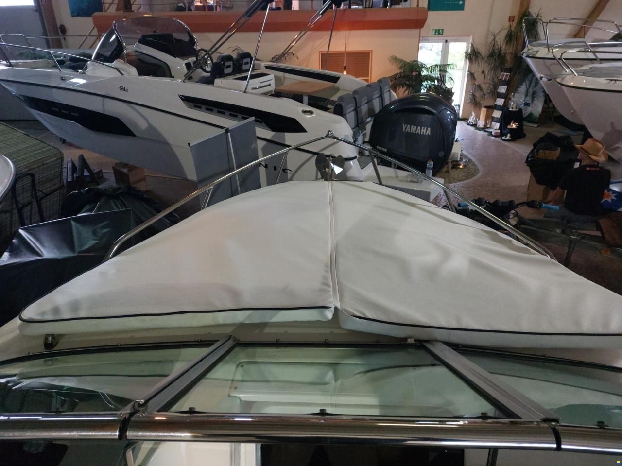 Regal 2550