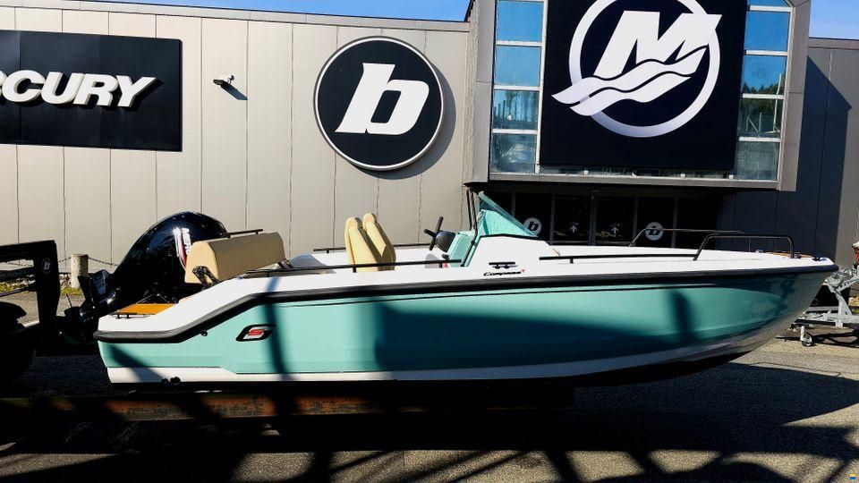 Compass Boats 6s