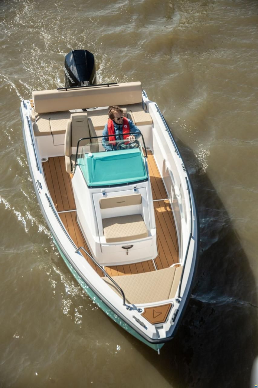 Compass Boats 6s