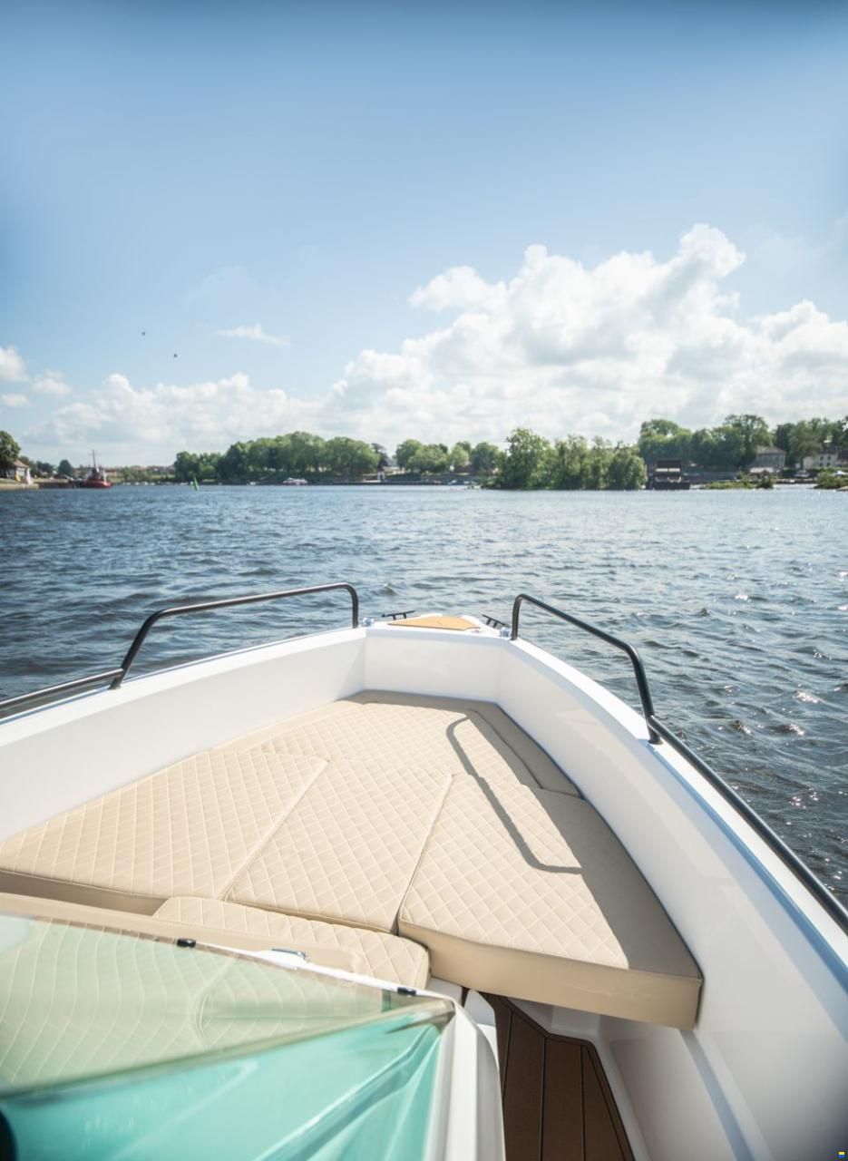 Compass Boats 6s